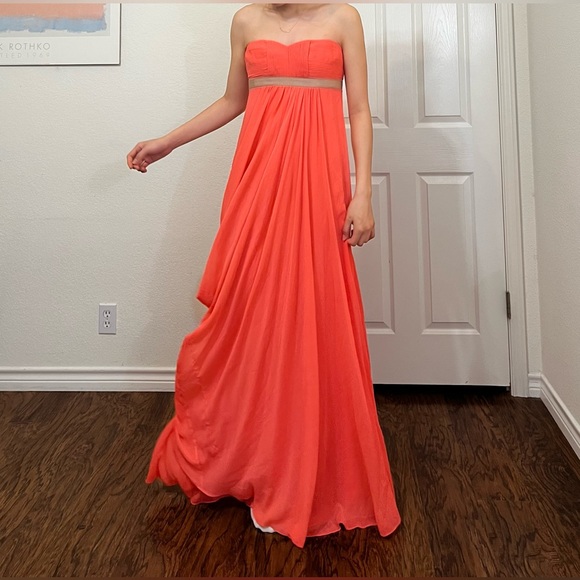 BCBG Maxazaria Strapless Coral Pink Long Formal Maxi Dress Gown Size 6 - Picture 1 of 16